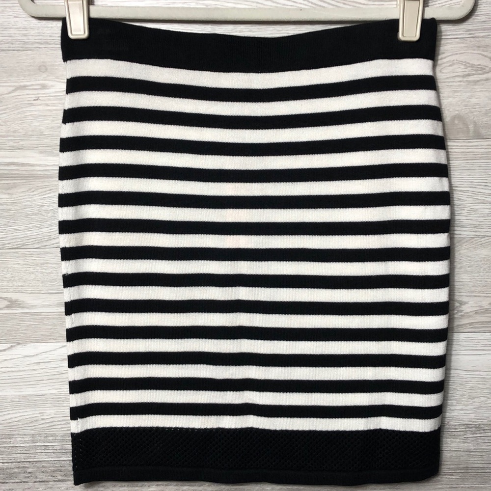 NWT New Romeo + Juliet Couture Knit Striped Stretch Mini Skirt Body Con